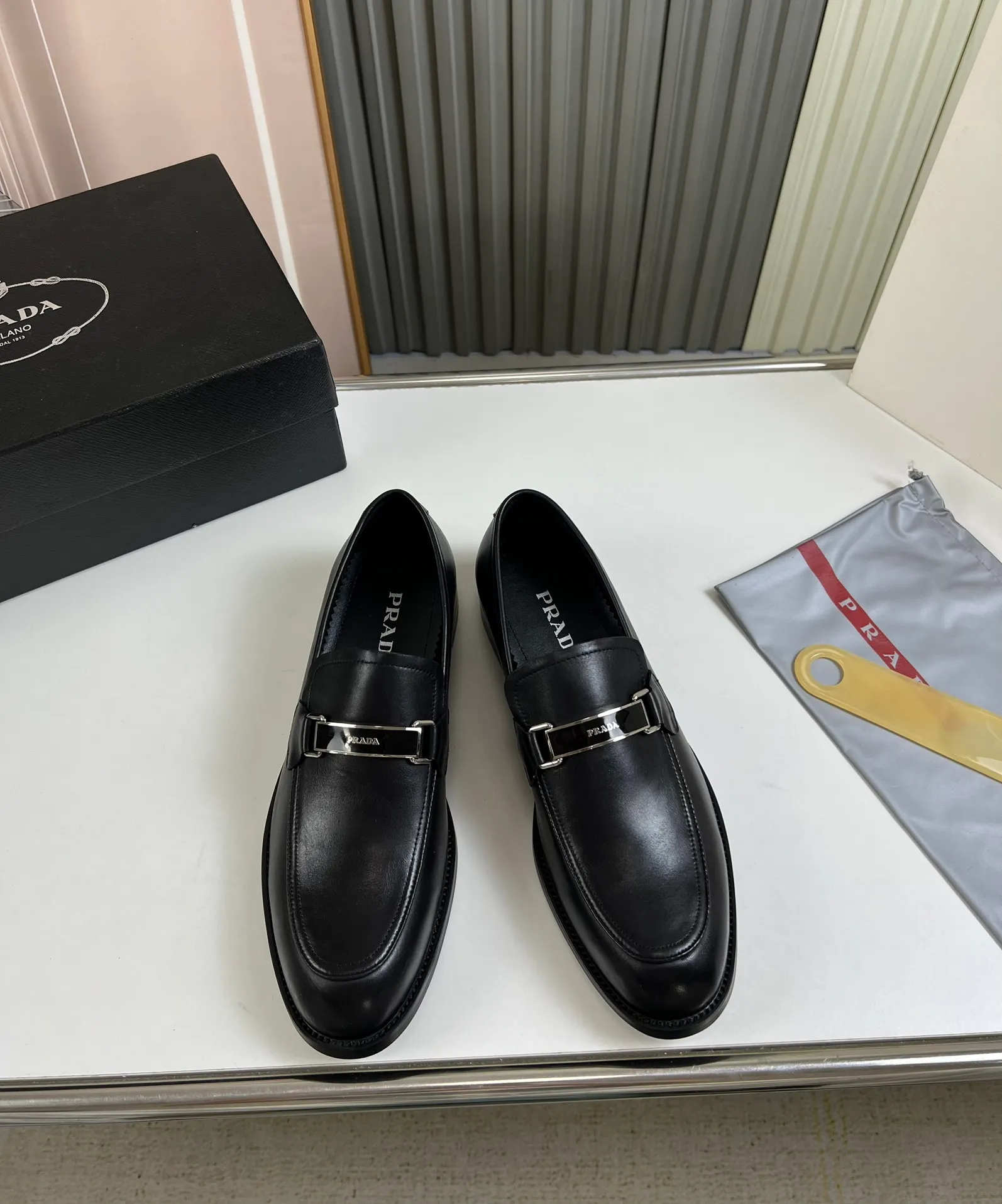 Men's shoes 💰520💰 Prada.PRADA men's business casual leather shoes, 1:1 shipment ⬆️Luxurious and noble 👞All imported original brand leather materials, just to create a more comfortable wearing experience, upper: original cowhide ➕Imported full cow lining, original outsole ✔️36-45 (45 non-returnable)